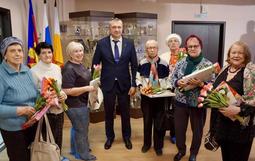 поздравляем