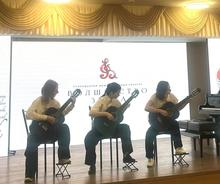 участники